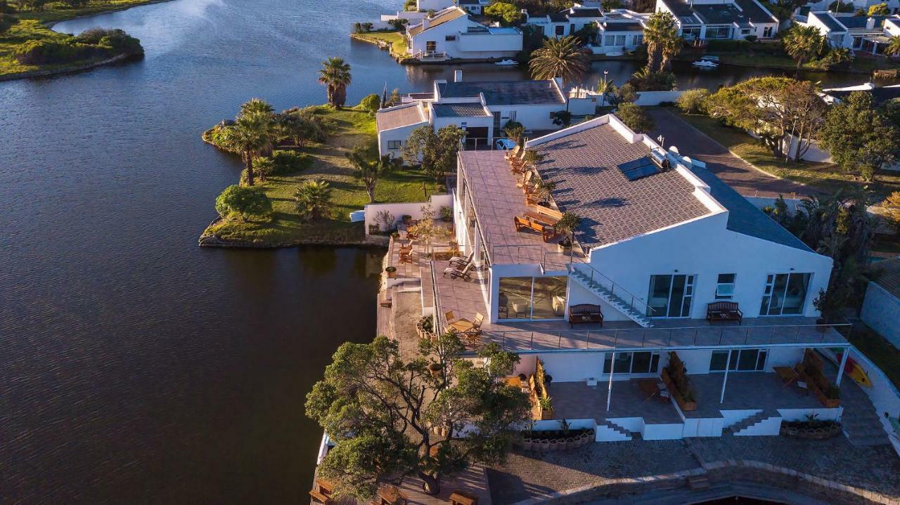Marina Views Apartment
